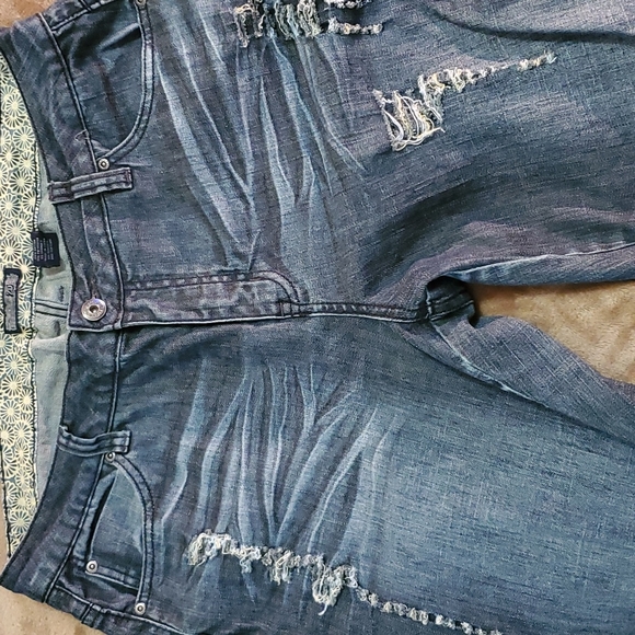 Like new, ZD dark wash, Premium denim size 18 - Picture 2 of 4